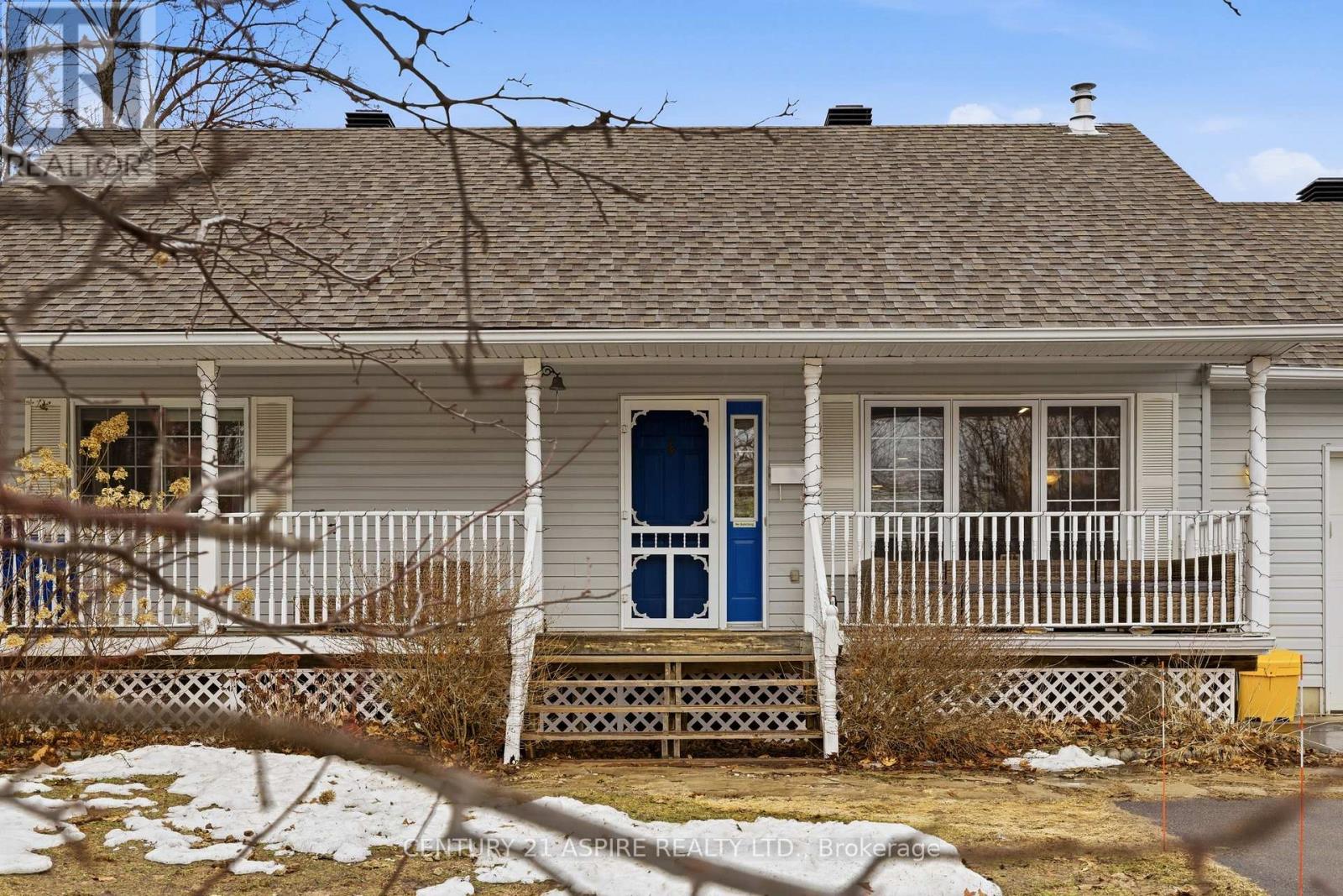 27 Bayshore Drive, Petawawa, Ontario  K8H 3R7 - Photo 6 - X12962426