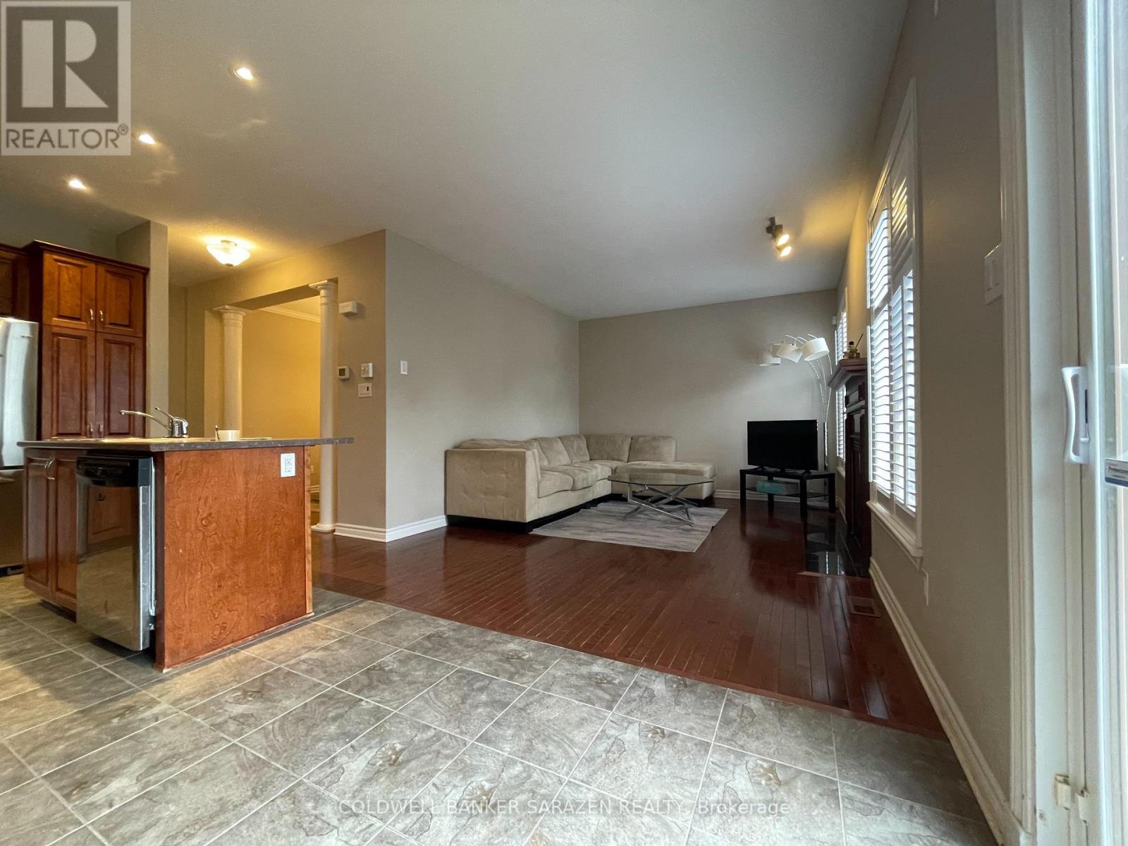 105 August Lily Crescent, Ottawa, Ontario  K1V 2A6 - Photo 7 - X12962428