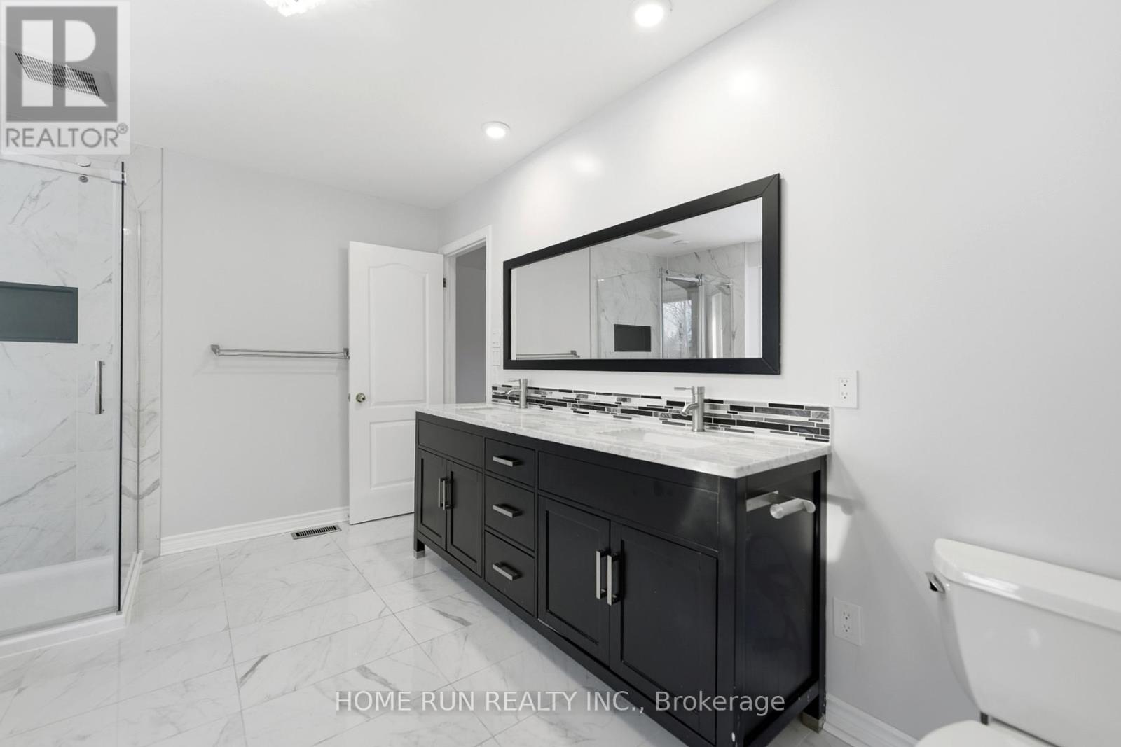 35 Weslock Way, Ottawa, Ontario  K2K 2K3 - Photo 32 - X12962466