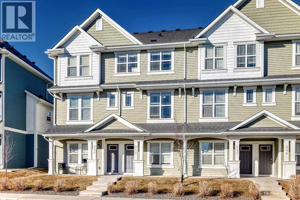 240 Copperleaf Way SE, Calgary, Alberta