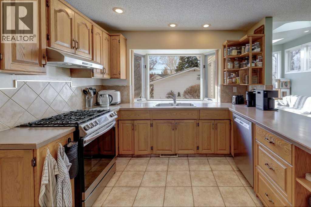 3835 Varsity Drive Nw, Calgary, Alberta  T3A 0Z3 - Photo 7 - A2289407