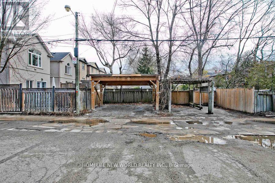 7 Roslin Avenue, Toronto, Ontario  M4N 1Y8 - Photo 26 - C12962416