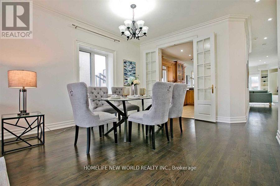 7 Roslin Avenue, Toronto, Ontario  M4N 1Y8 - Photo 7 - C12962416