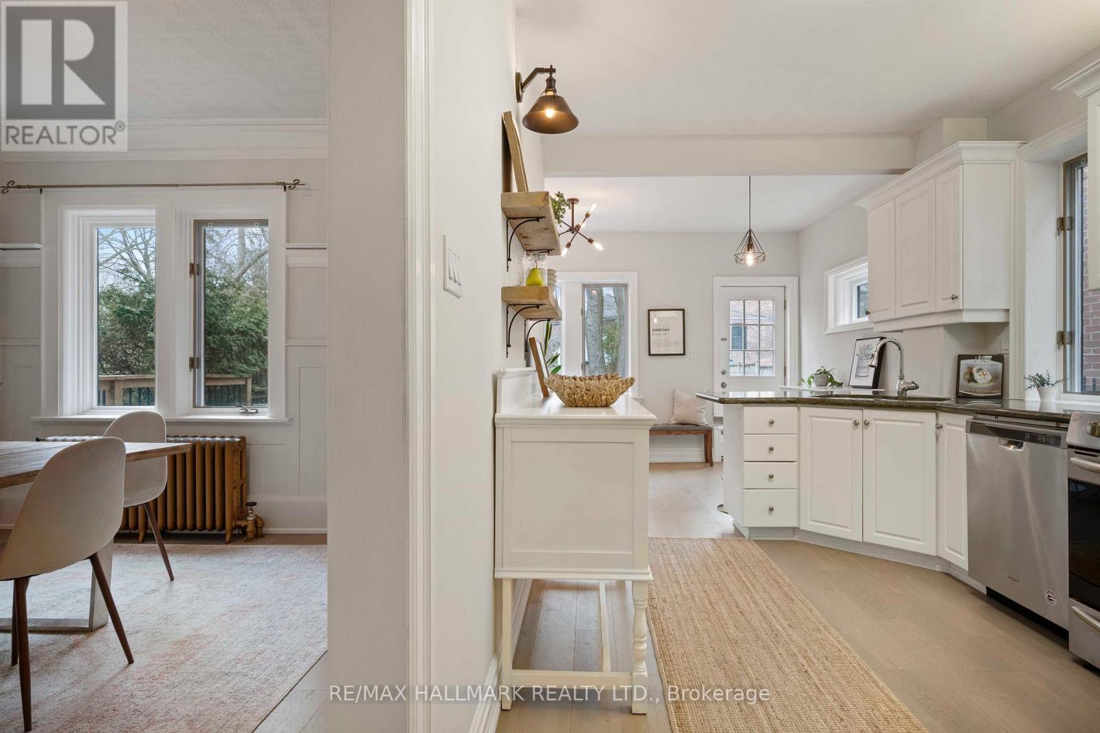 24 Glencairn Avenue, Toronto, Ontario  M4R 1M5 - Photo 15 - C12962420