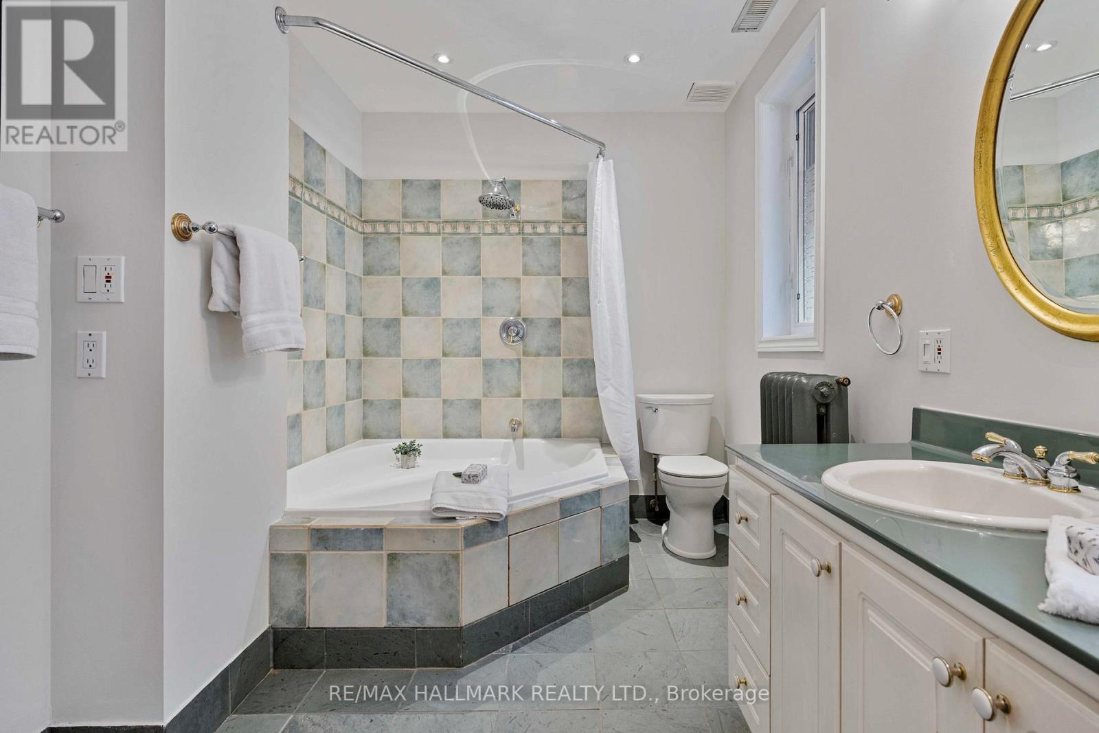 24 Glencairn Avenue, Toronto, Ontario  M4R 1M5 - Photo 31 - C12962420