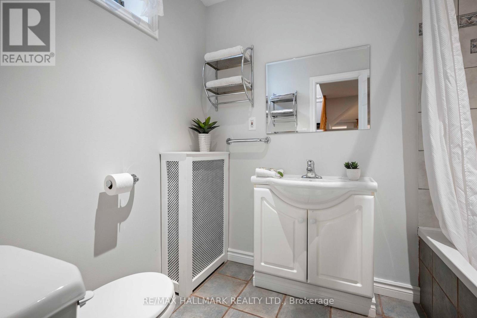 24 Glencairn Avenue, Toronto, Ontario  M4R 1M5 - Photo 38 - C12962420