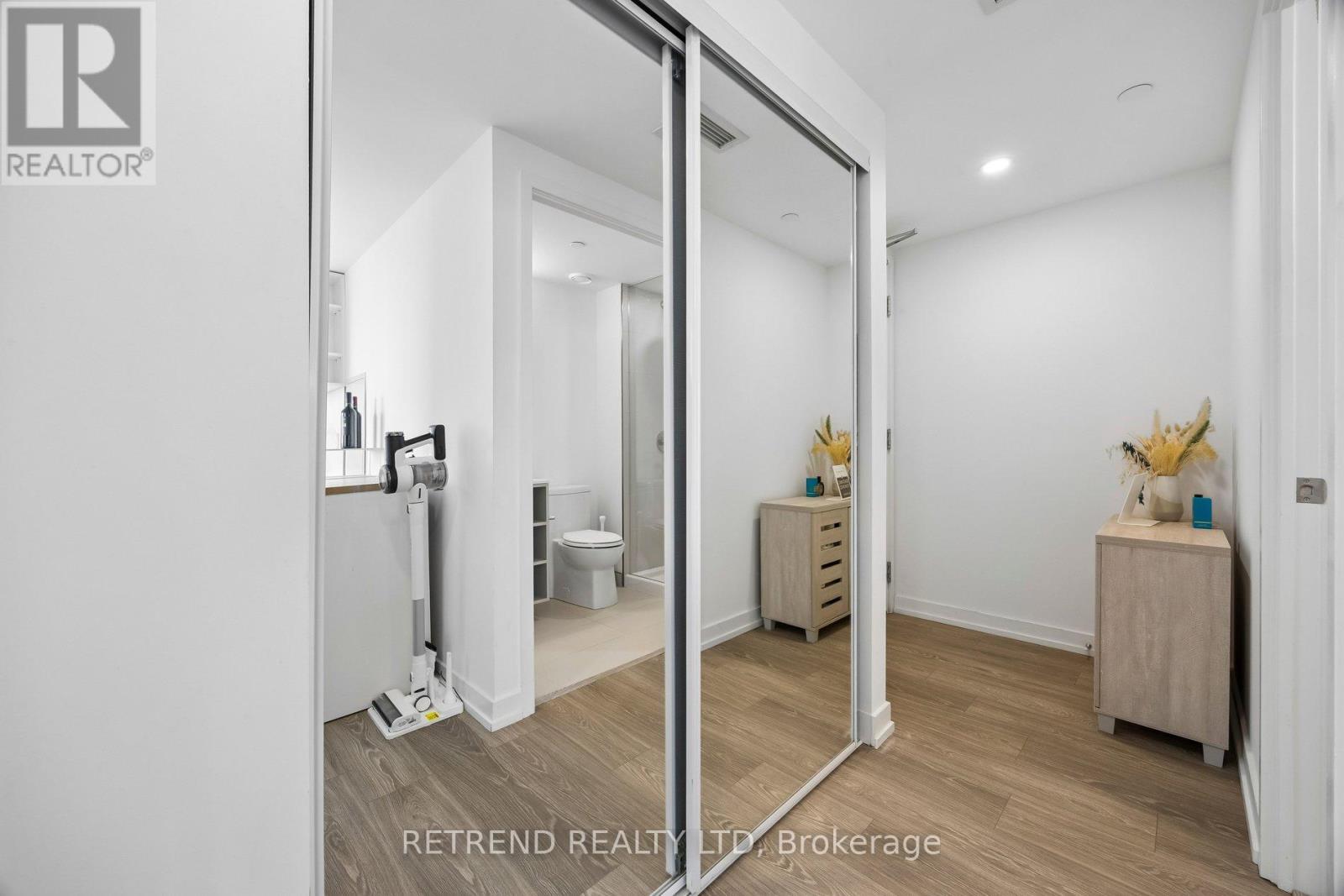 2206 - 19 Western Battery Road, Toronto, Ontario  M6K 0E3 - Photo 5 - C12962440