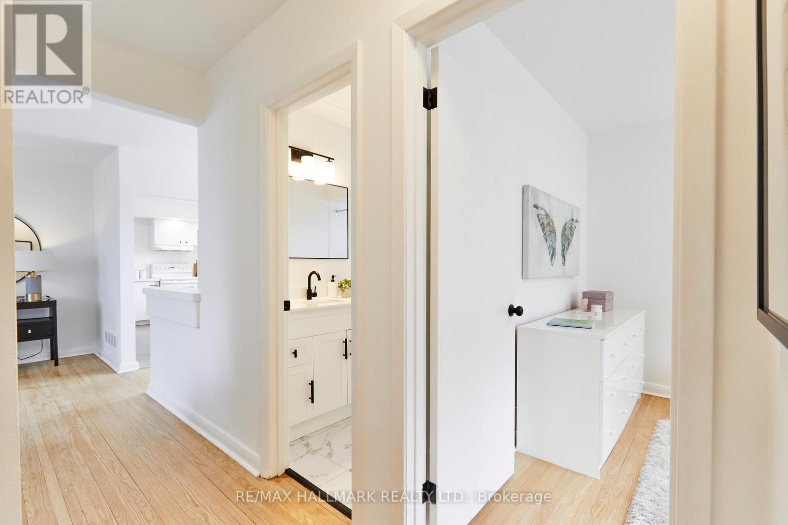 194 Sloane Avenue, Toronto, Ontario  M4A 2C6 - Photo 17 - C12962442