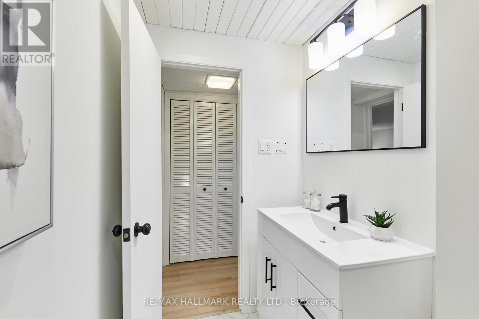 194 Sloane Avenue, Toronto, Ontario  M4A 2C6 - Photo 28 - C12962442