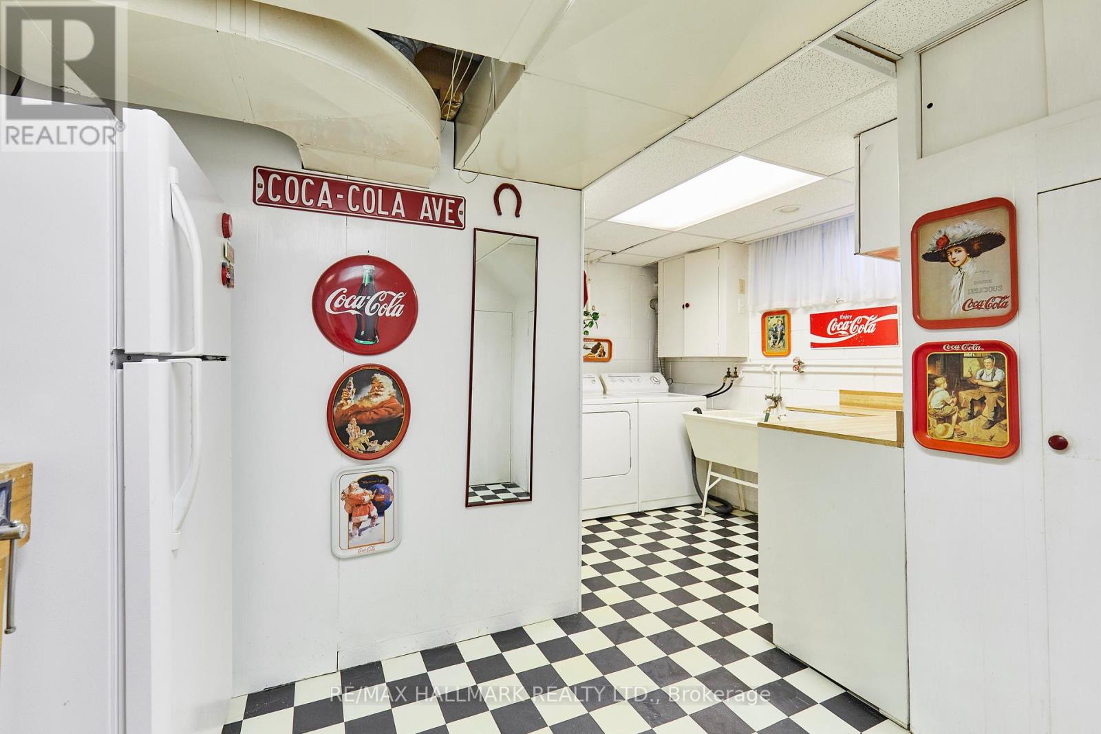 194 Sloane Avenue, Toronto, Ontario  M4A 2C6 - Photo 29 - C12962442