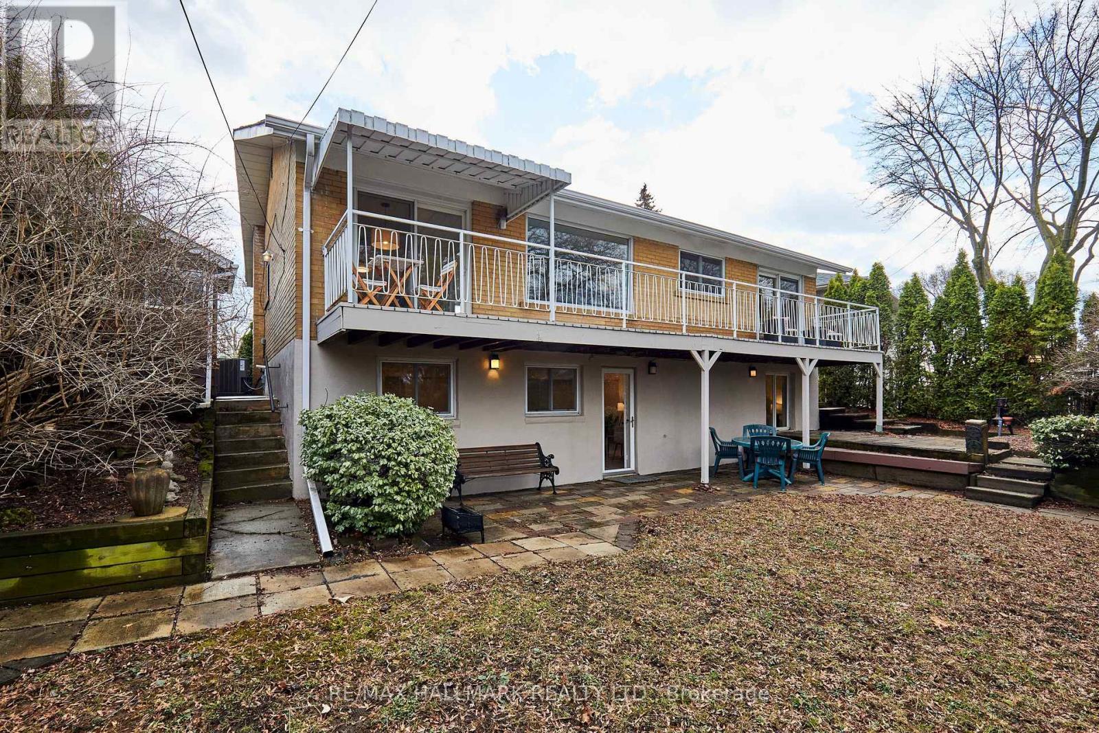 194 Sloane Avenue, Toronto, Ontario  M4A 2C6 - Photo 39 - C12962442