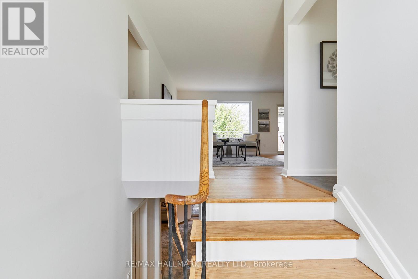 194 Sloane Avenue, Toronto, Ontario  M4A 2C6 - Photo 43 - C12962442