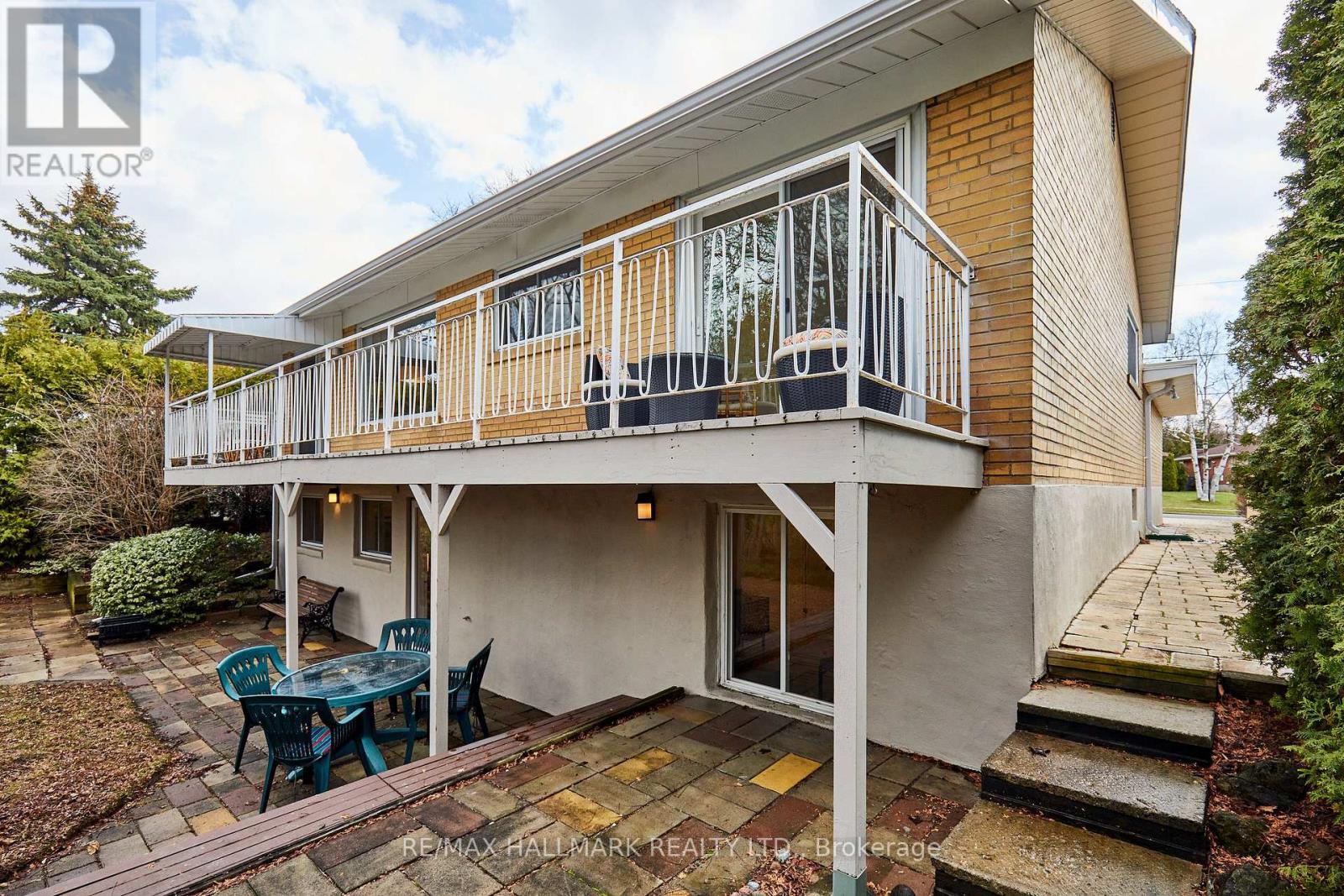 194 Sloane Avenue, Toronto, Ontario  M4A 2C6 - Photo 46 - C12962442