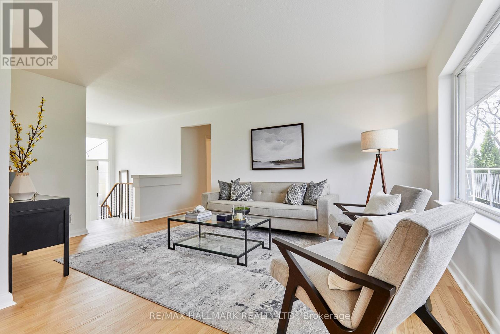 194 Sloane Avenue, Toronto, Ontario  M4A 2C6 - Photo 5 - C12962442