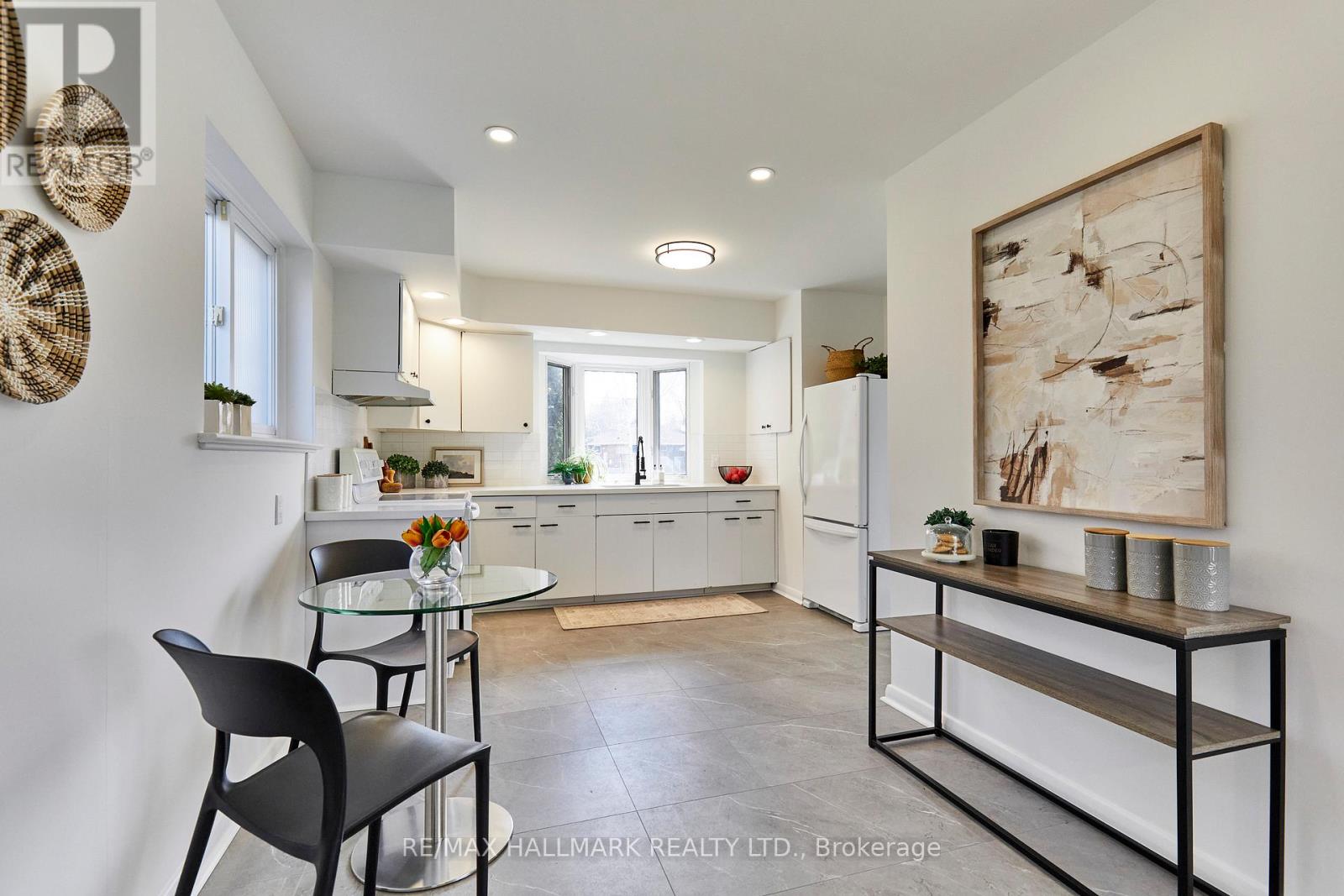 194 Sloane Avenue, Toronto, Ontario  M4A 2C6 - Photo 8 - C12962442