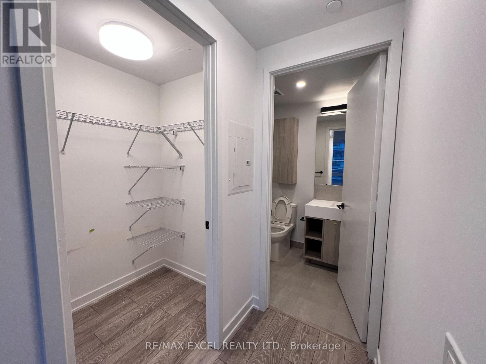 921 - 108 Peter Street, Toronto, Ontario  M5V 2G7 - Photo 8 - C12962470