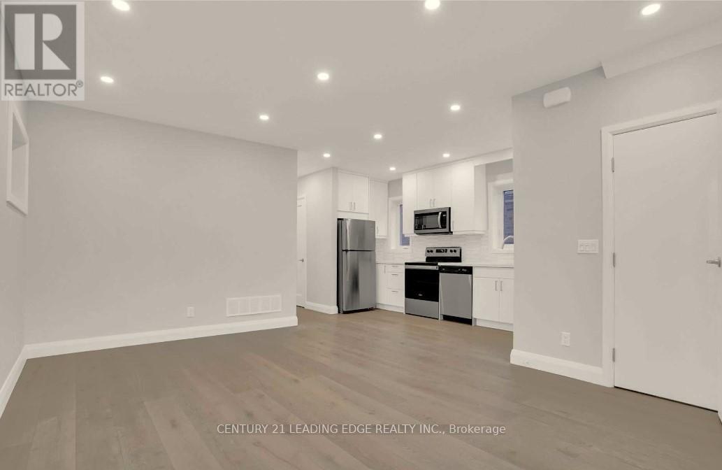 Main Fl - 346 Lauder Avenue, Toronto, Ontario  M6E 3H8 - Photo 2 - C12962484