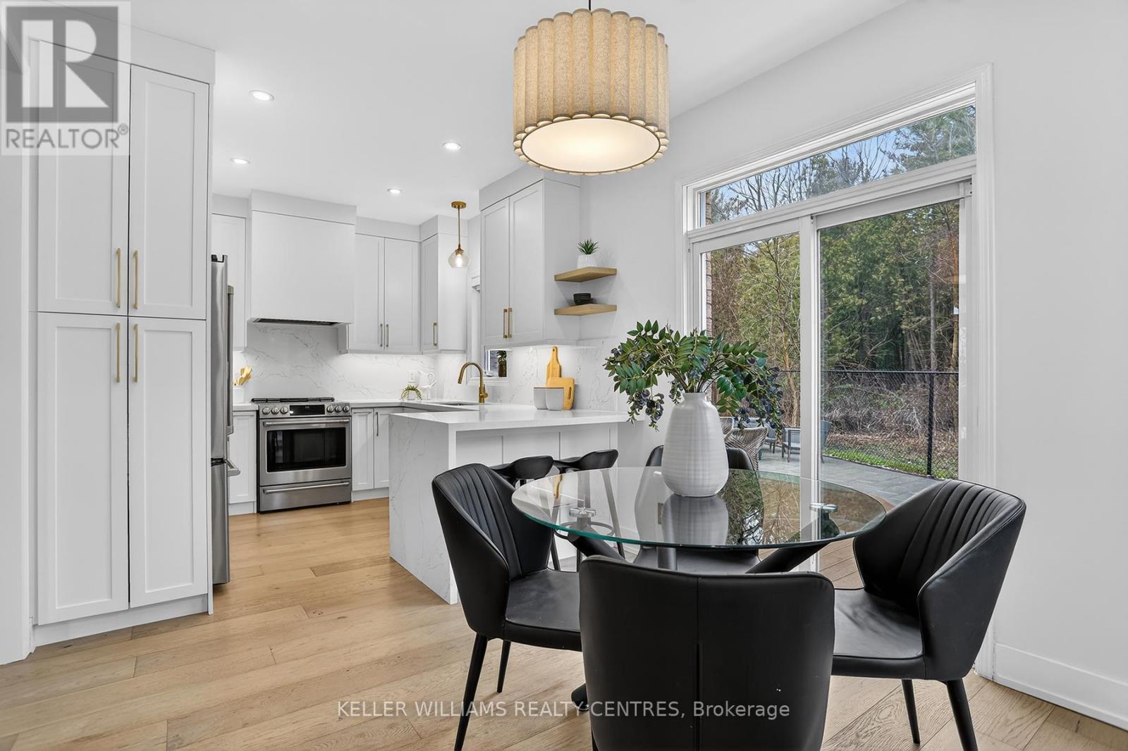 370 Strouds Lane, Pickering, Ontario  L1V 7J2 - Photo 8 - E12962430