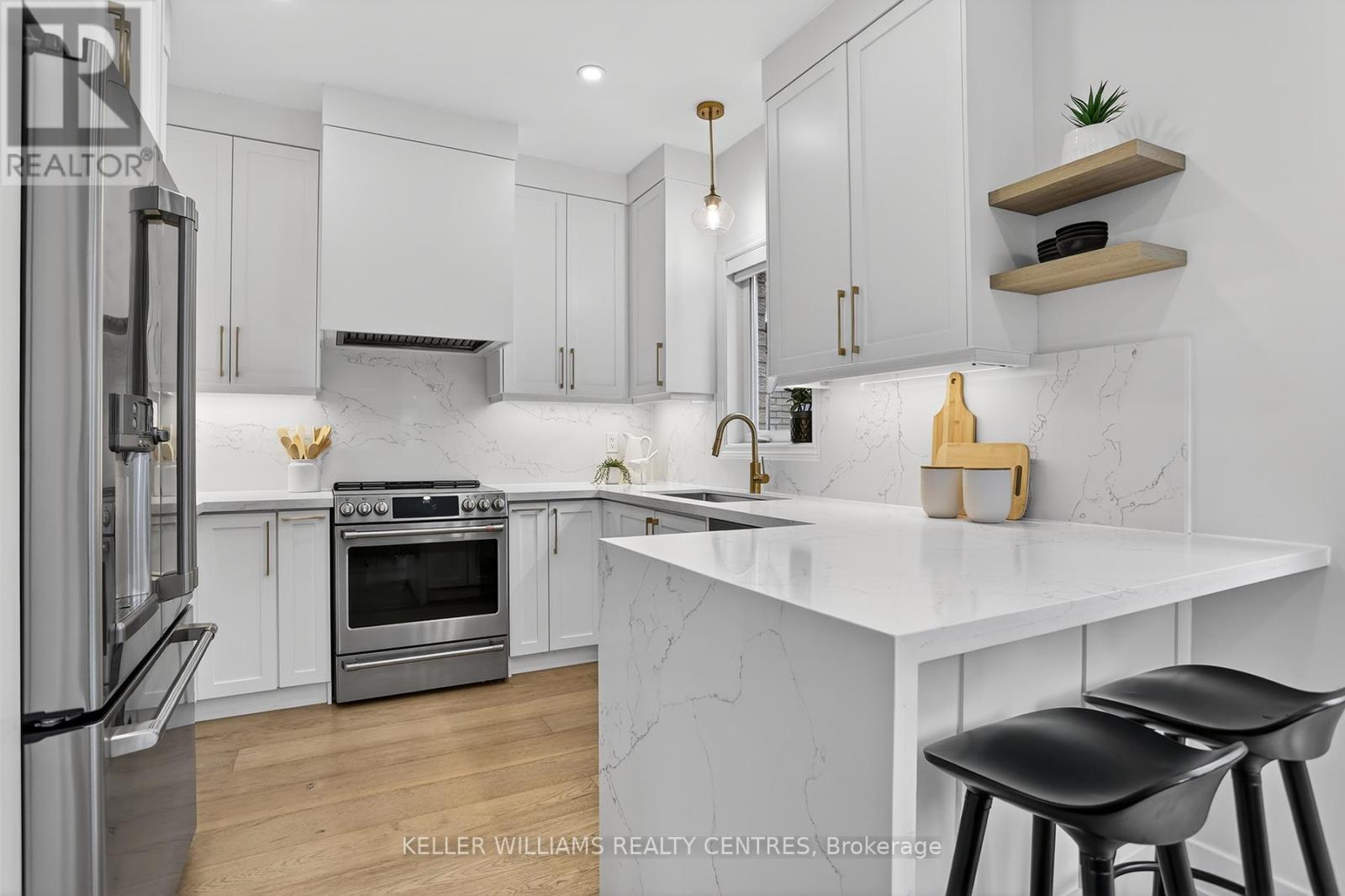 370 Strouds Lane, Pickering, Ontario  L1V 7J2 - Photo 9 - E12962430