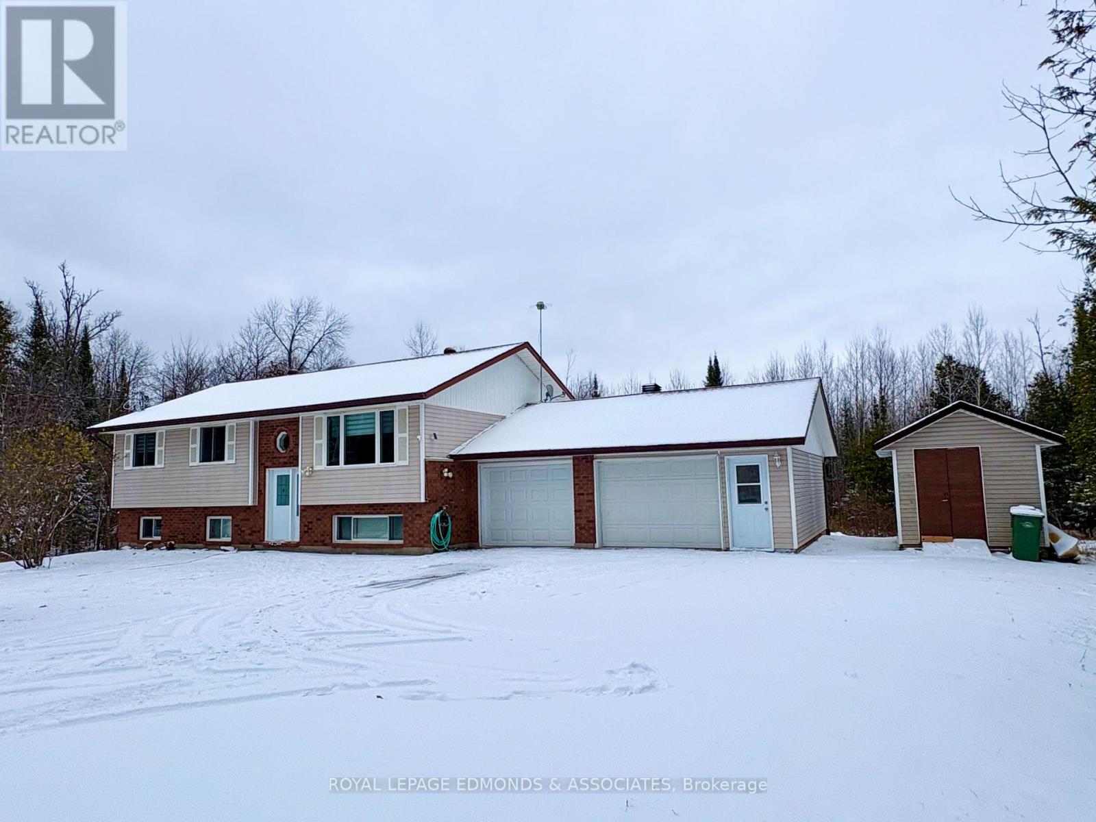 418 FOREST PARK ROAD, Laurentian Valley, Ontario