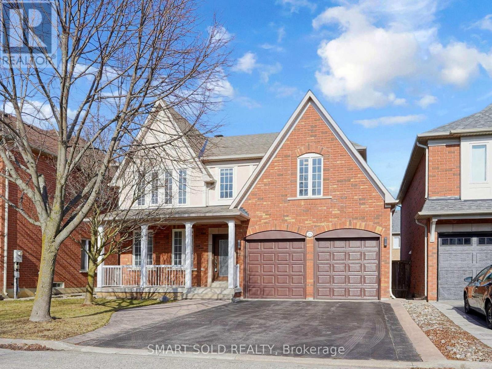 25 Fieldflower Crescent, Richmond Hill, Ontario L4E 5E9 - Photo 2 - N12962458