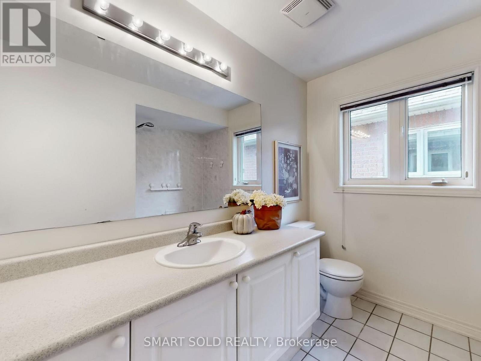 25 Fieldflower Crescent, Richmond Hill, Ontario L4E 5E9 - Photo 27 - N12962458