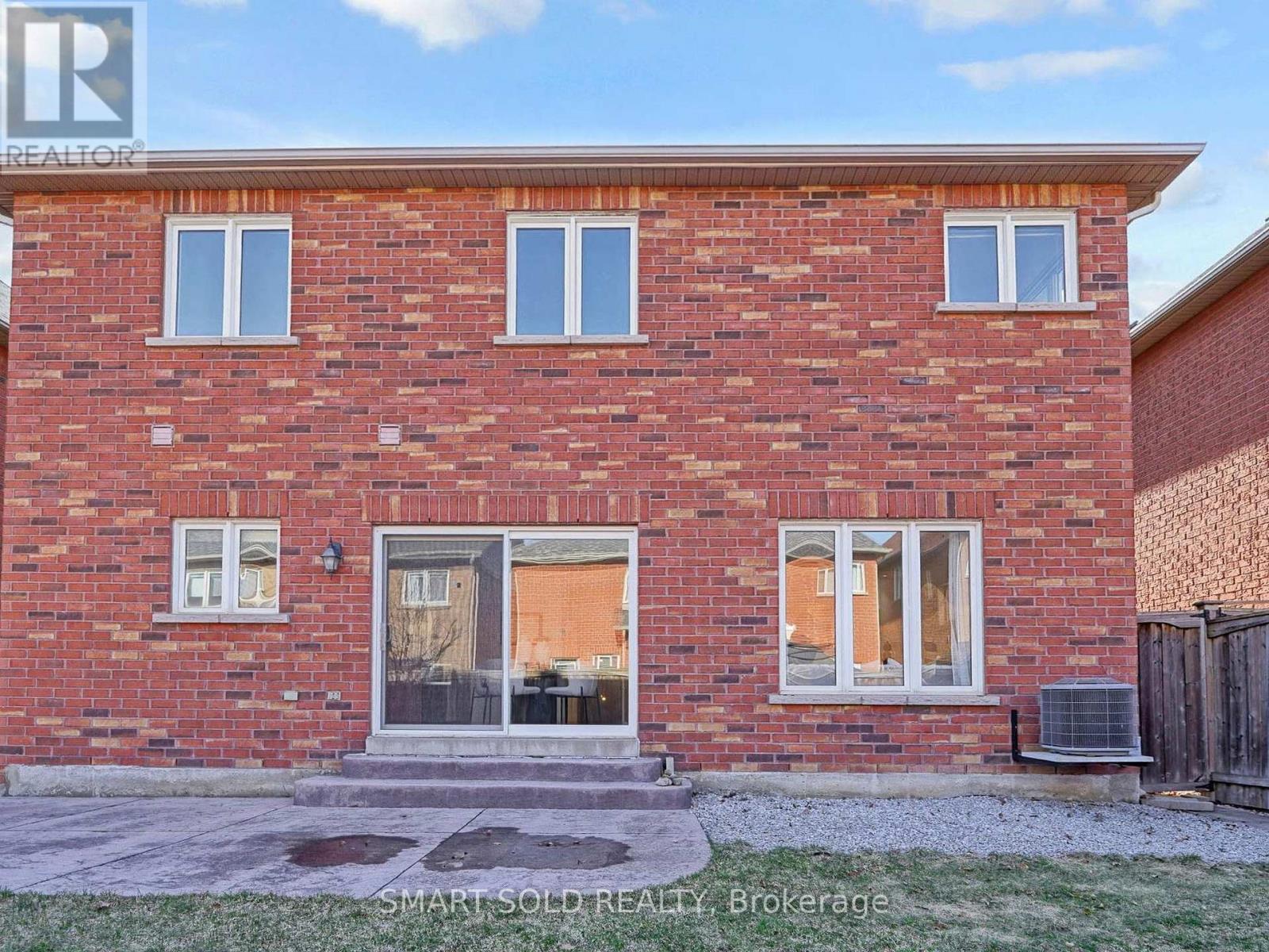 25 Fieldflower Crescent, Richmond Hill, Ontario L4E 5E9 - Photo 35 - N12962458