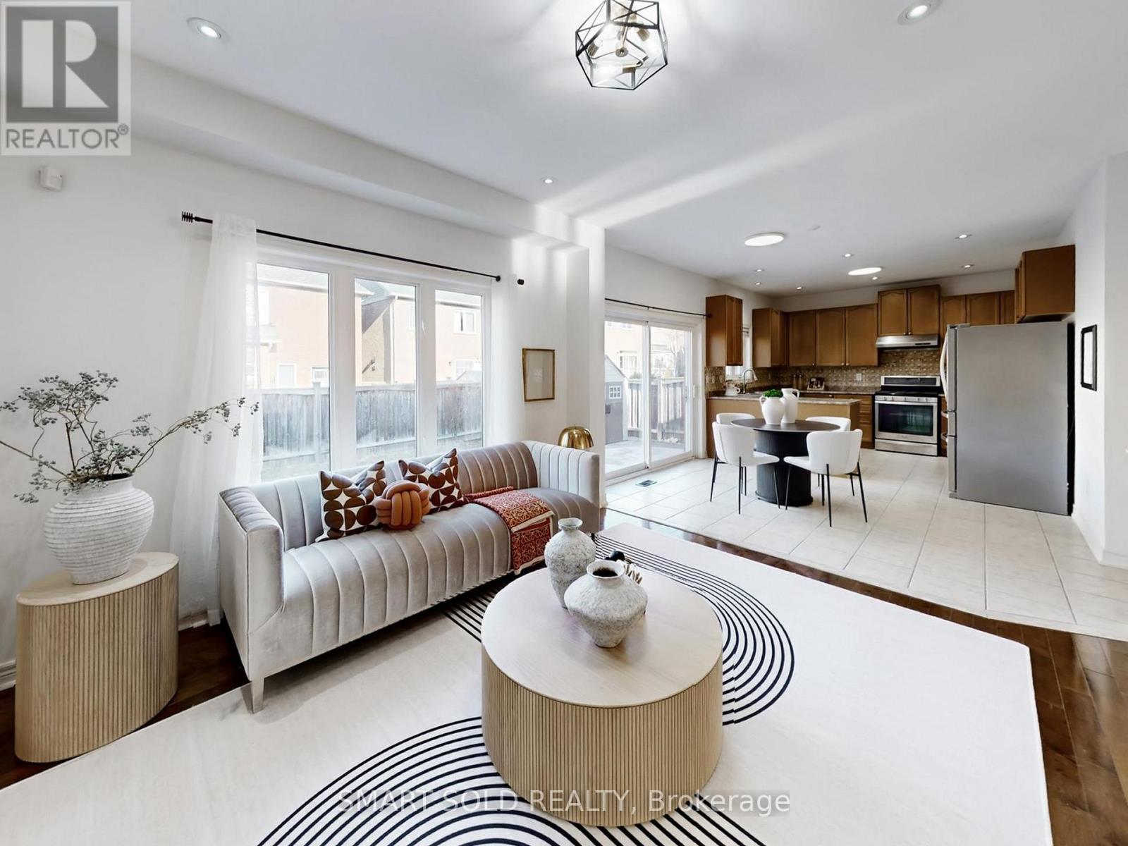 25 Fieldflower Crescent, Richmond Hill, Ontario L4E 5E9 - Photo 8 - N12962458