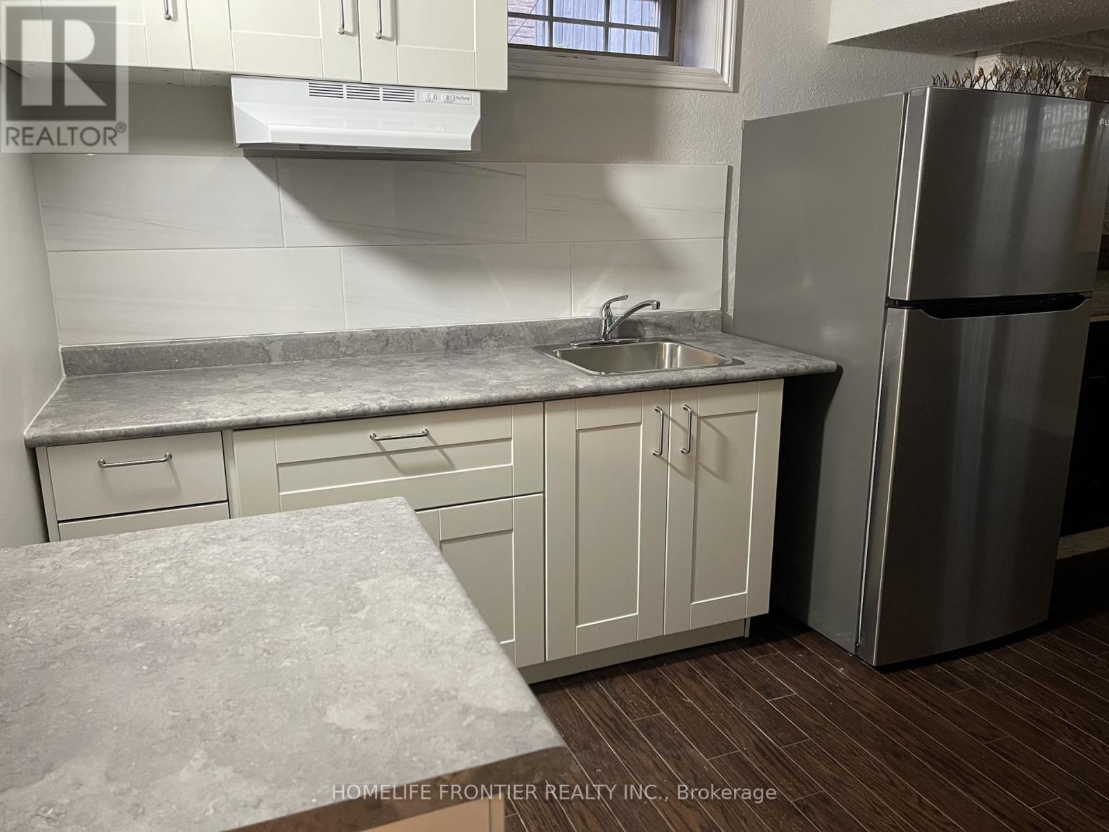 44 Rutledge Avenue, Newmarket, Ontario  L3Y 5T4 - Photo 22 - N12962478