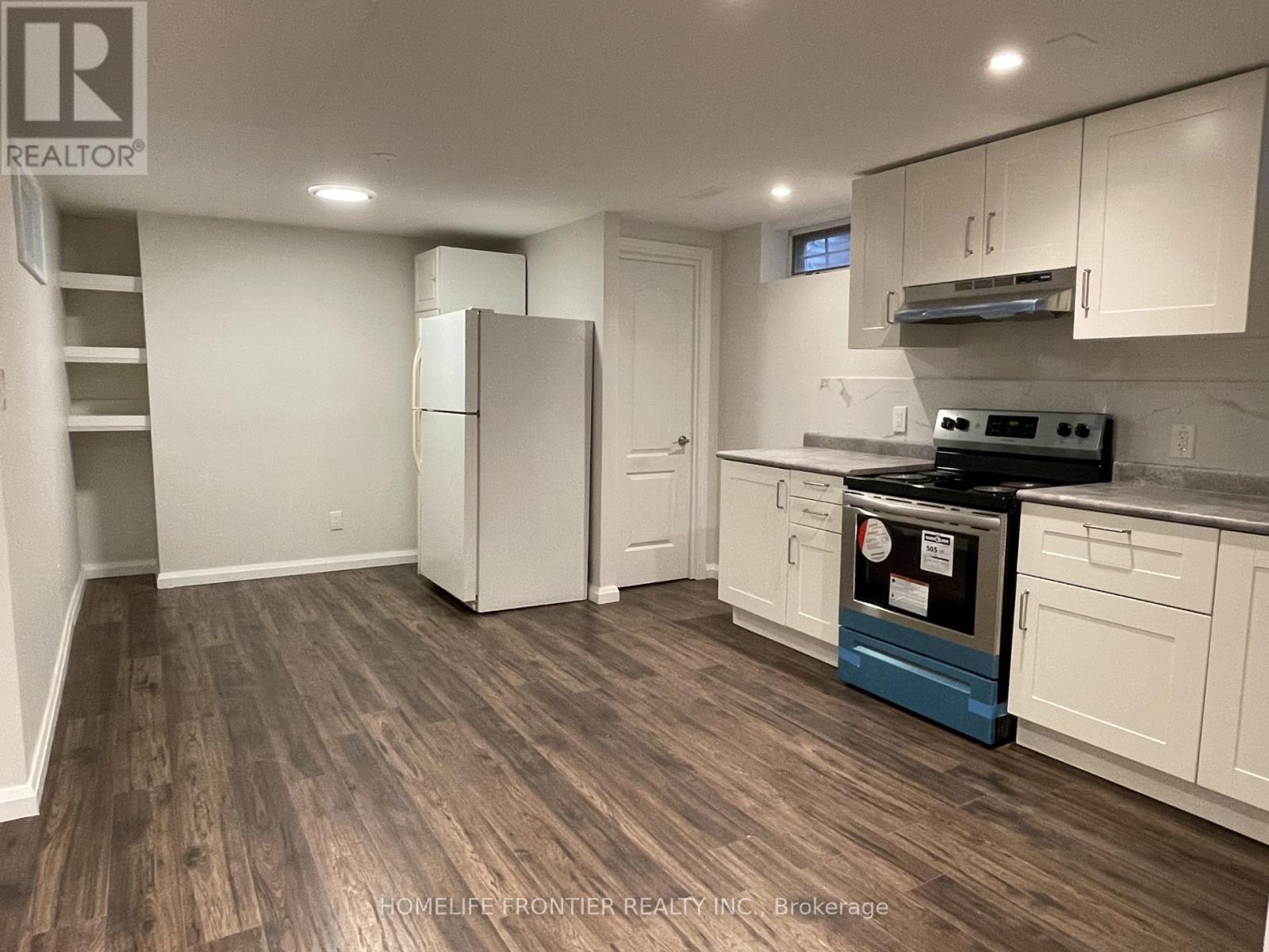 44 Rutledge Avenue, Newmarket, Ontario  L3Y 5T4 - Photo 31 - N12962478