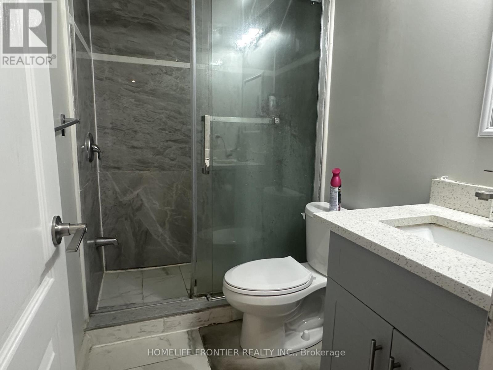 44 Rutledge Avenue, Newmarket, Ontario  L3Y 5T4 - Photo 34 - N12962478