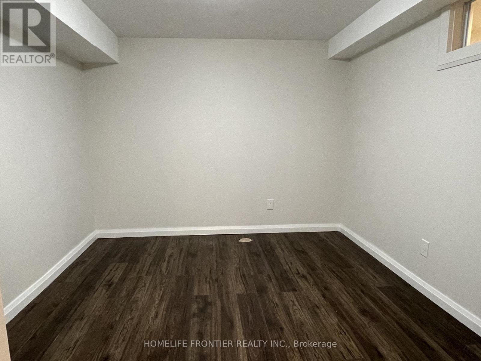 44 Rutledge Avenue, Newmarket, Ontario  L3Y 5T4 - Photo 35 - N12962478