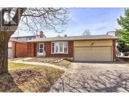 44 RUTLEDGE AVENUE, Newmarket, Ontario