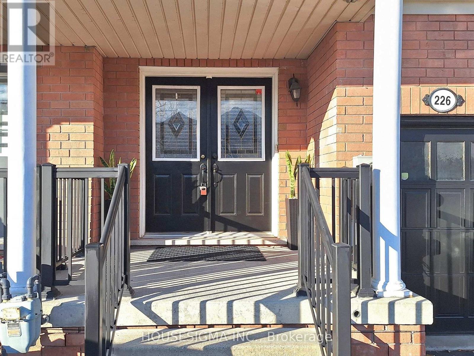 226 Canada Drive, Vaughan, Ontario  L4H 0K2 - Photo 2 - N12962480