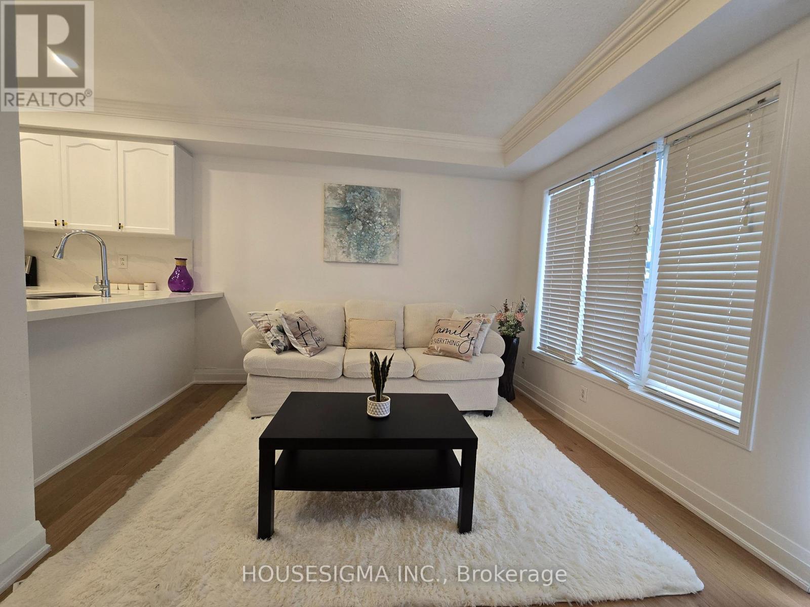 226 Canada Drive, Vaughan, Ontario  L4H 0K2 - Photo 5 - N12962480