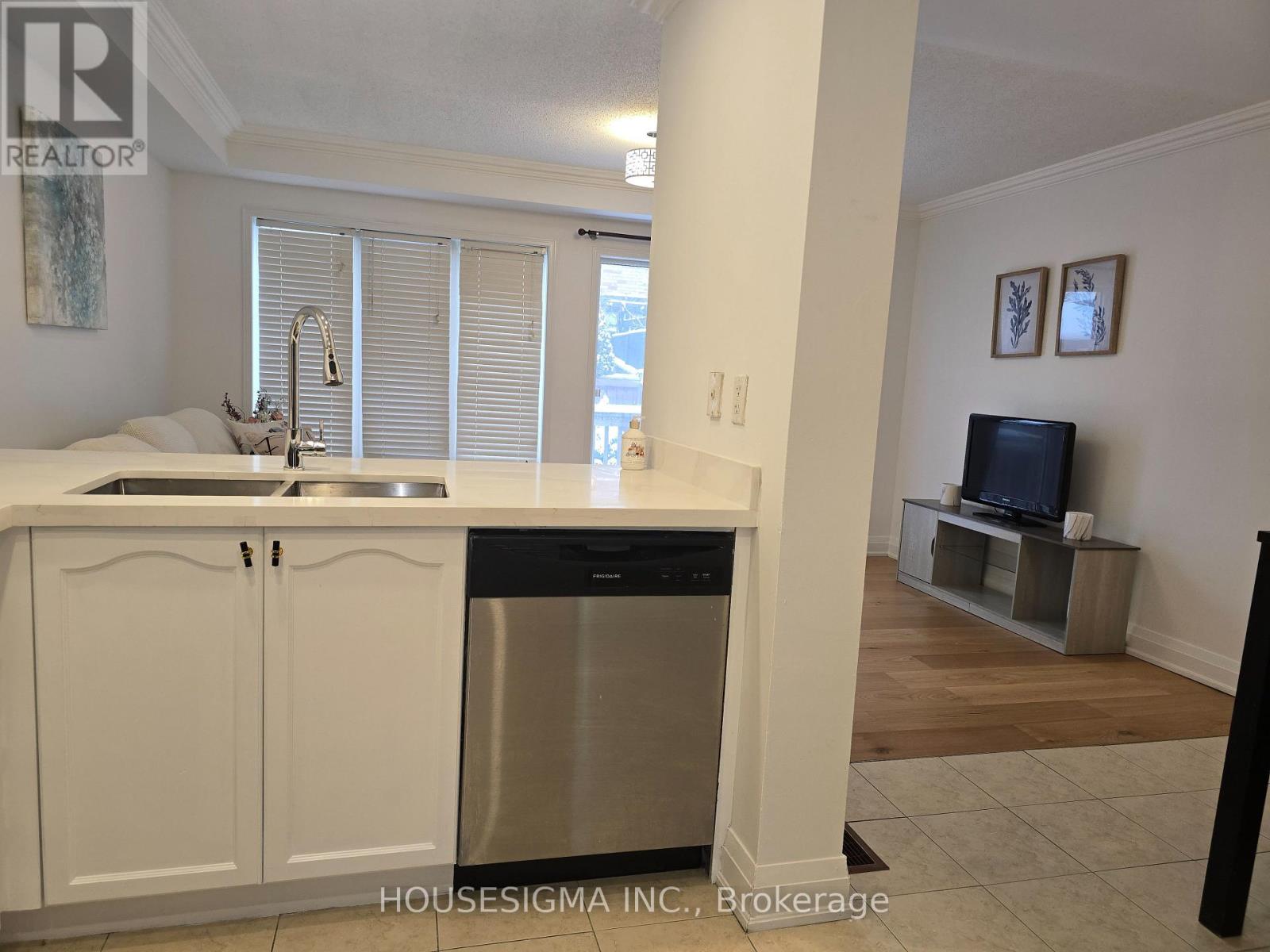 226 Canada Drive, Vaughan, Ontario  L4H 0K2 - Photo 9 - N12962480