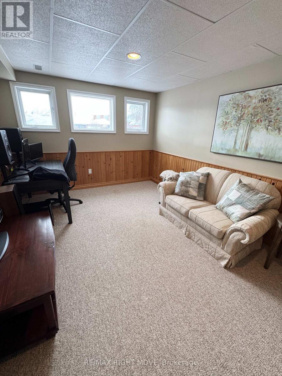 15 Watson Court, Orillia, Ontario  L3V 7S5 - Photo 14 - S12962450