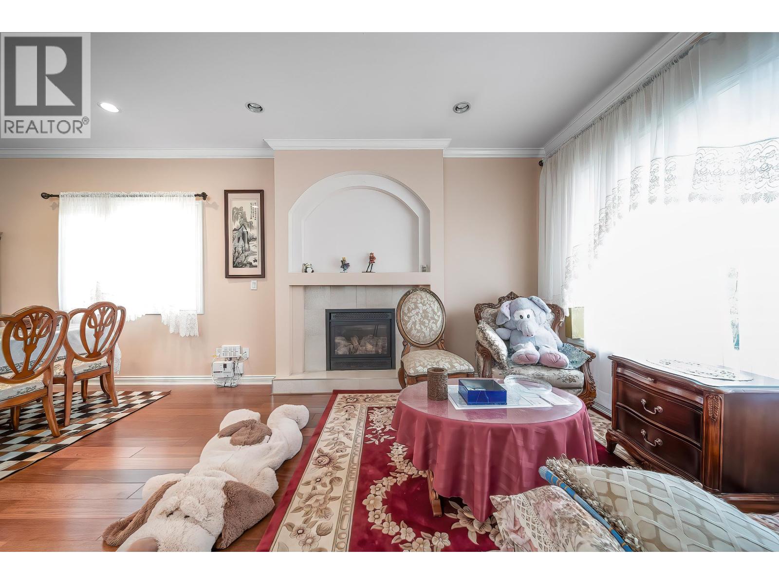 4706 Sardis Street, Burnaby, British Columbia  V5H 1L5 - Photo 7 - R3107198