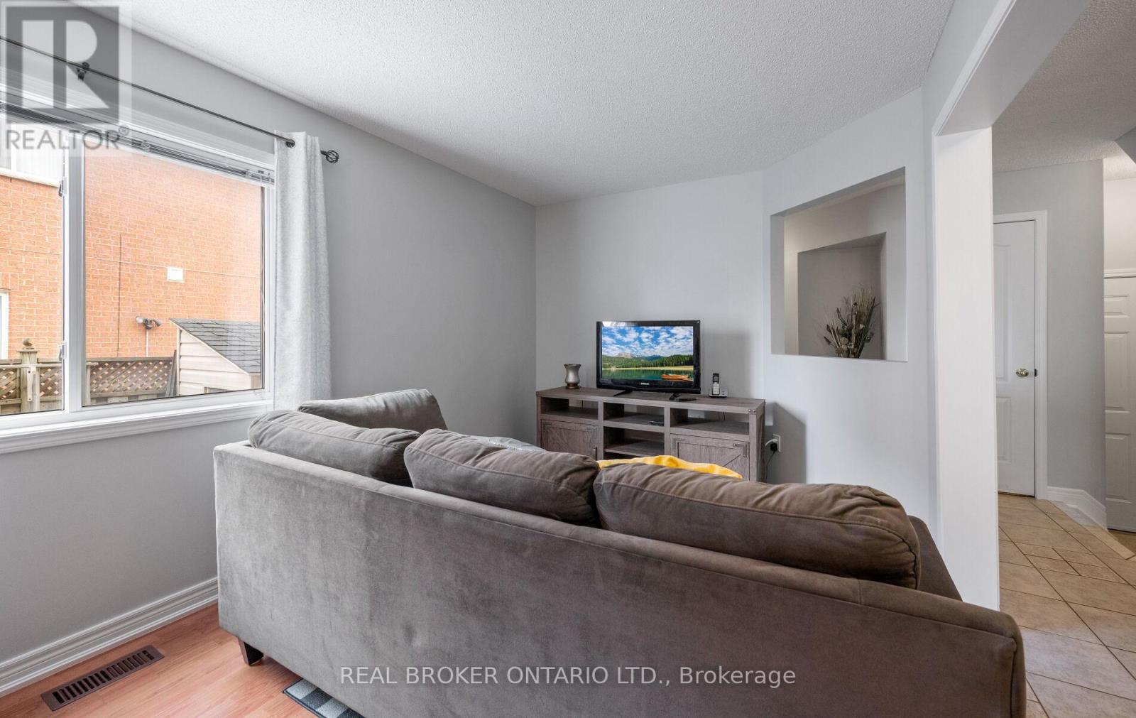 204 Tiller Trail, Brampton, Ontario  L6X 4T1 - Photo 11 - W12962434