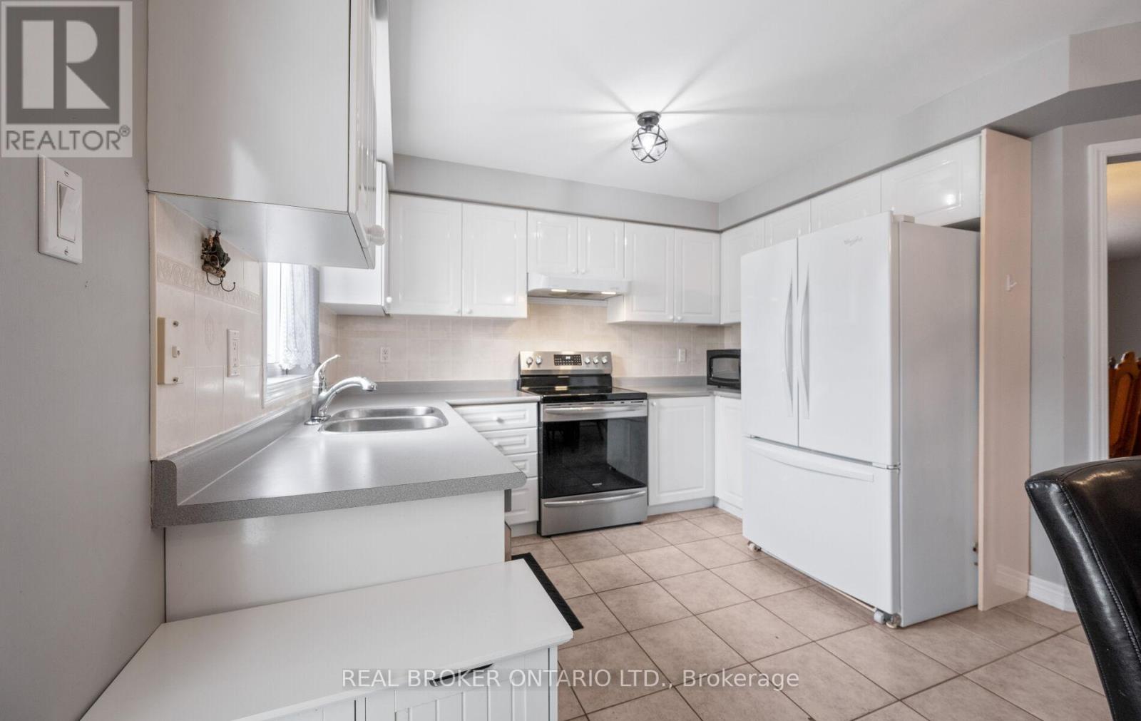 204 Tiller Trail, Brampton, Ontario  L6X 4T1 - Photo 17 - W12962434