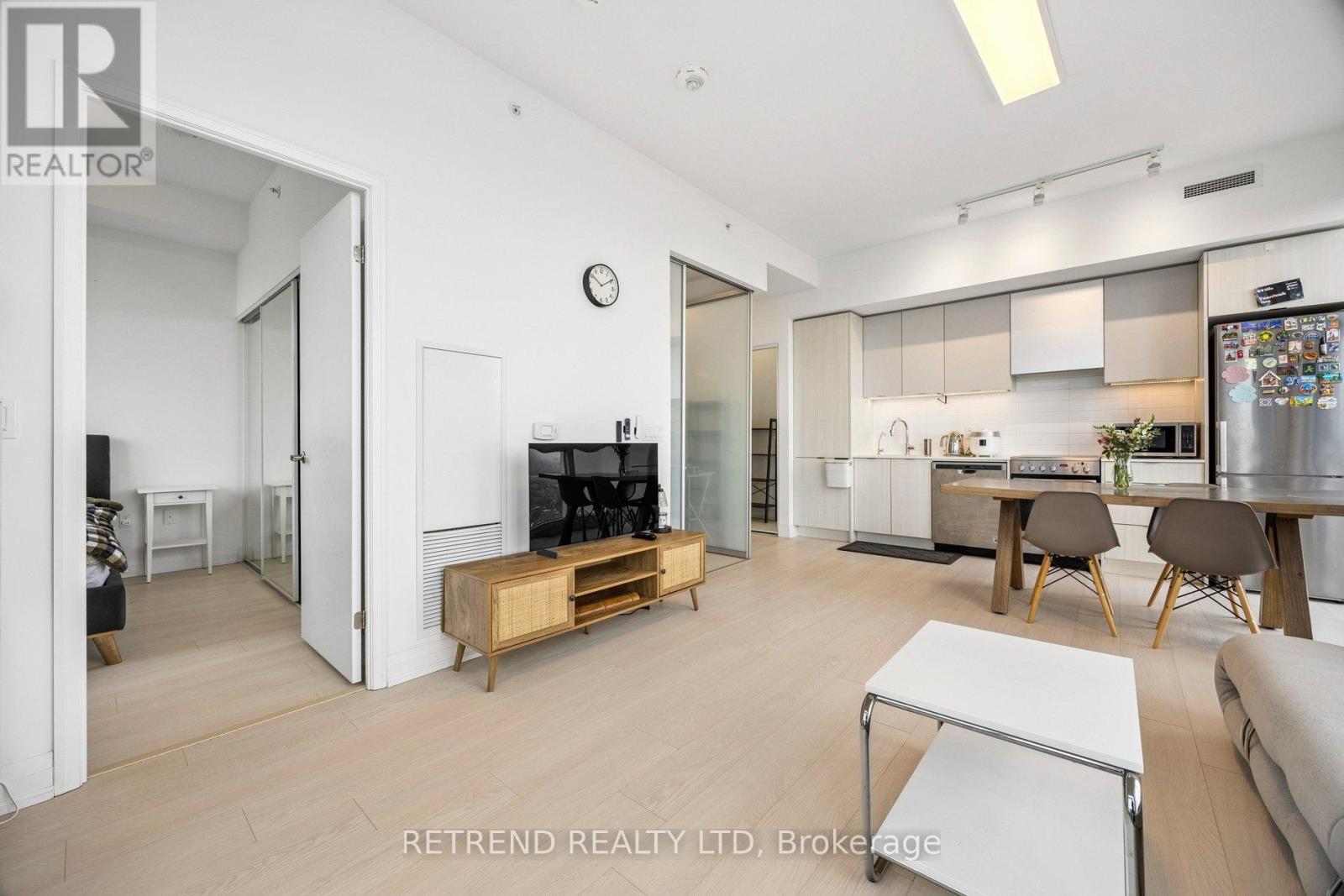 3302 - 30 Gibbs Road, Toronto, Ontario  M9B 0E4 - Photo 6 - W12962444