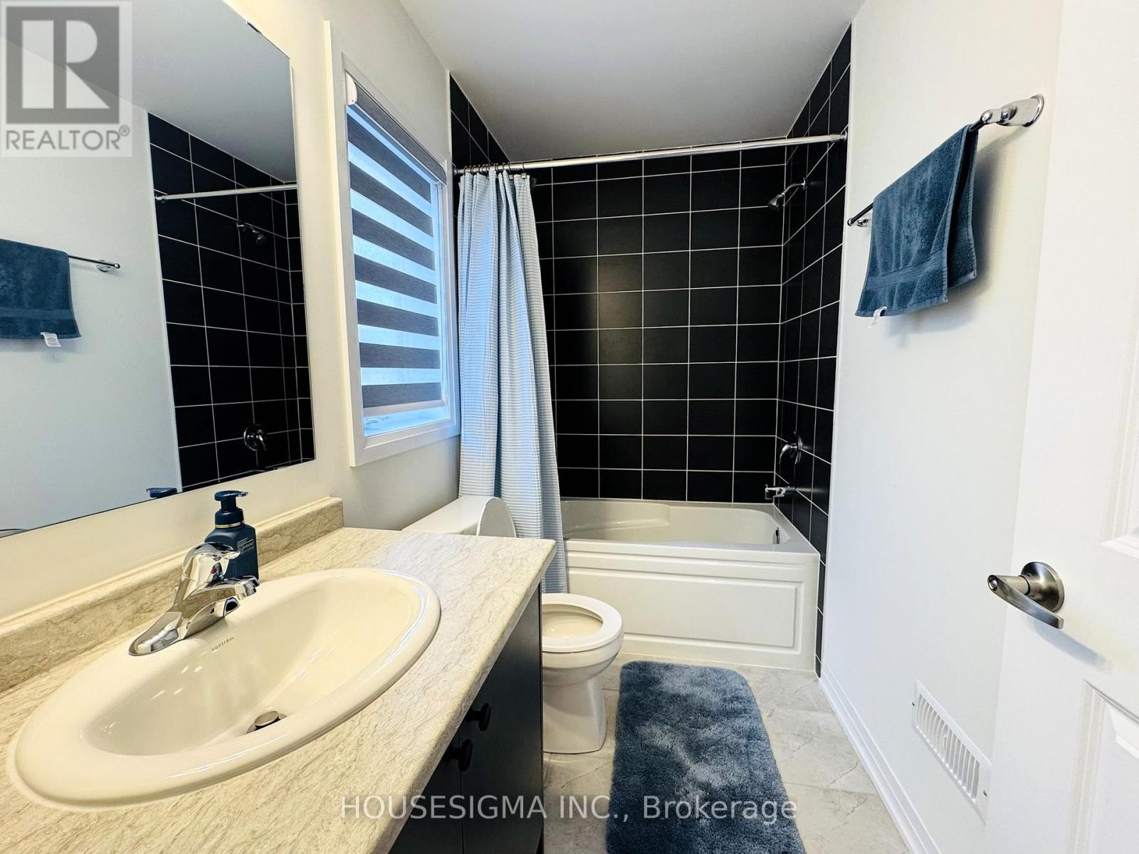 640 Windwood Drive, Hamilton, Ontario  L0R 1C0 - Photo 12 - X12962448