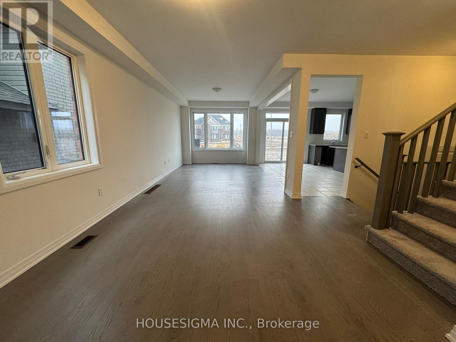 640 Windwood Drive, Hamilton, Ontario  L0R 1C0 - Photo 2 - X12962448