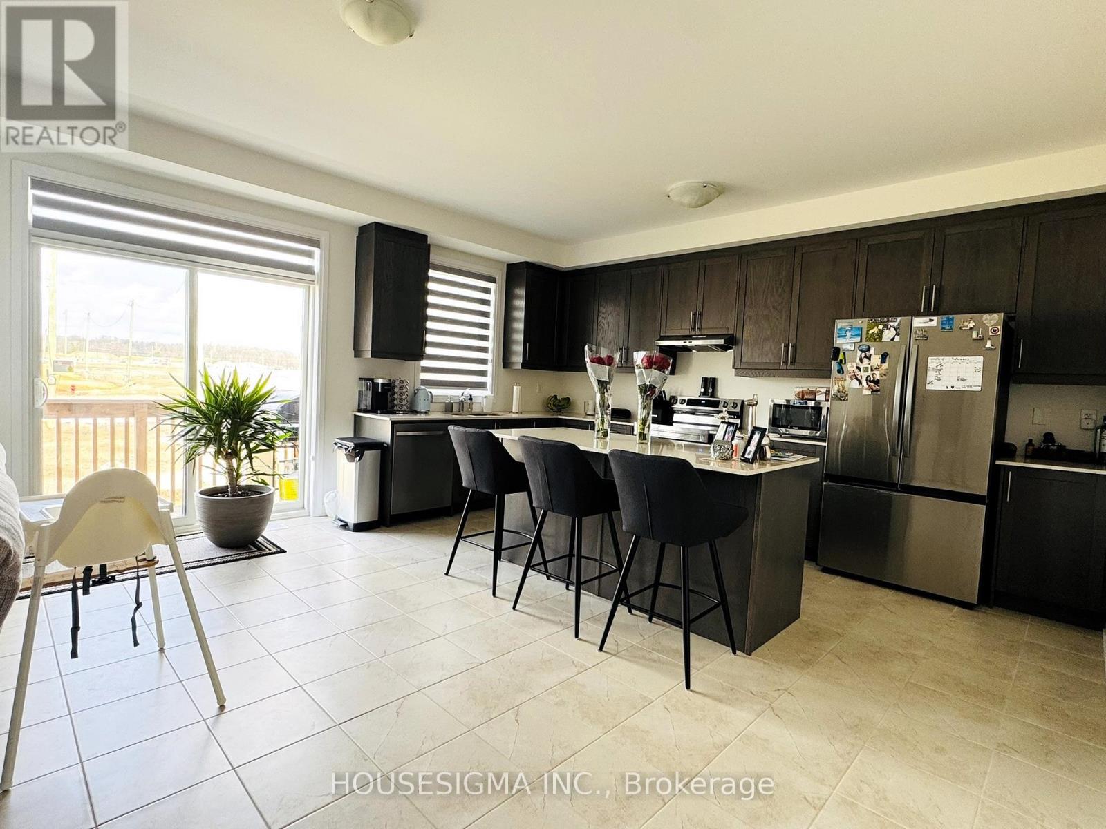 640 Windwood Drive, Hamilton, Ontario  L0R 1C0 - Photo 4 - X12962448