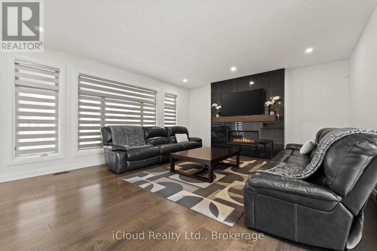 222 Cowan Court, Amherstburg, Ontario  N9V 0G9 - Photo 7 - X12962476