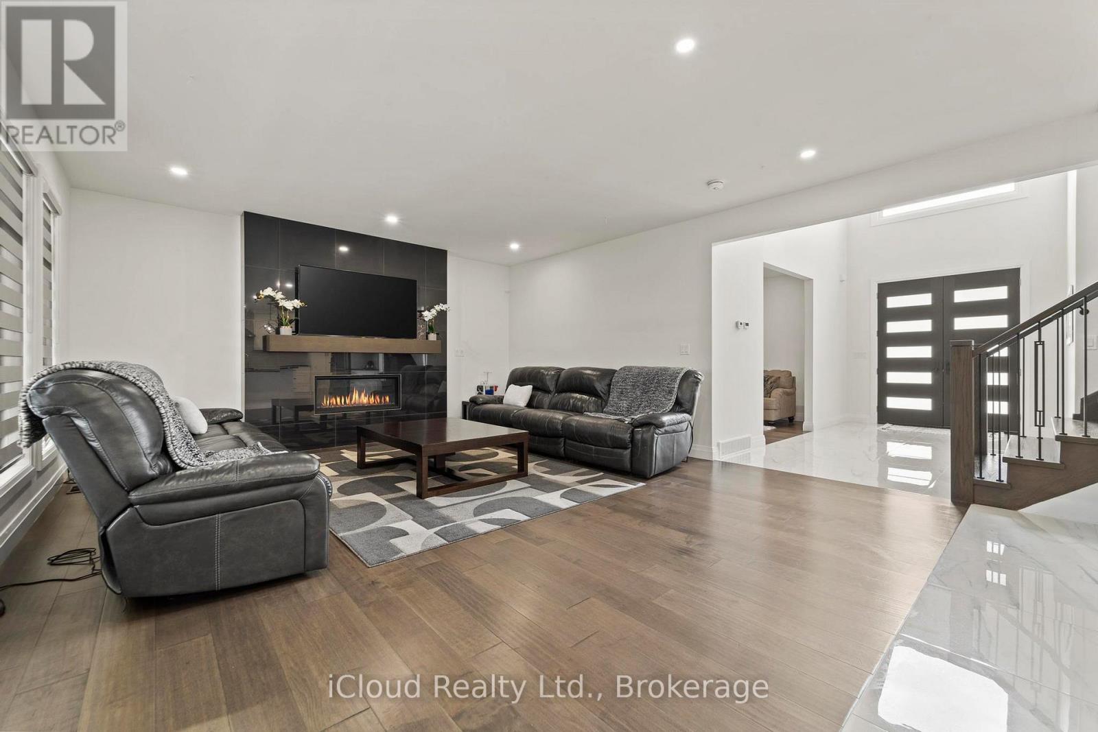 222 Cowan Court, Amherstburg, Ontario  N9V 0G9 - Photo 8 - X12962476