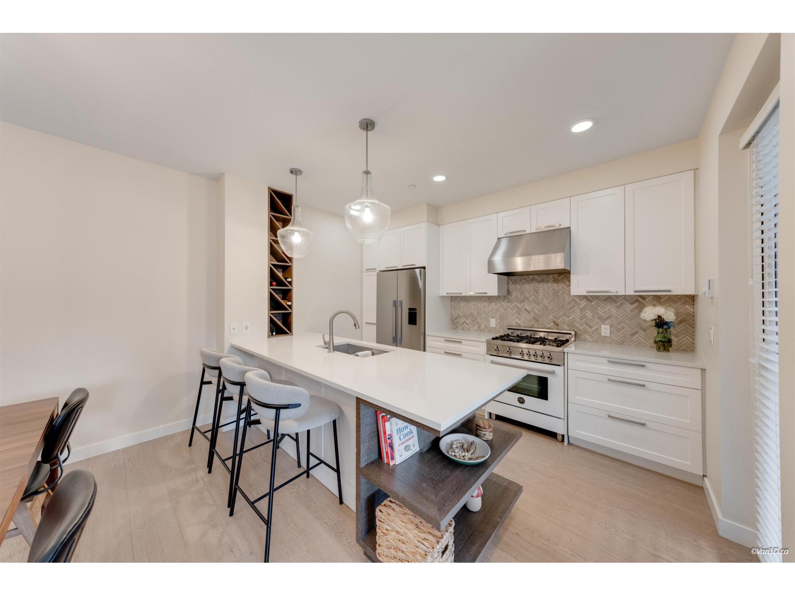 102 33540 Mayfair Avenue, Abbotsford, British Columbia  V2S 0J3 - Photo 5 - R3106846