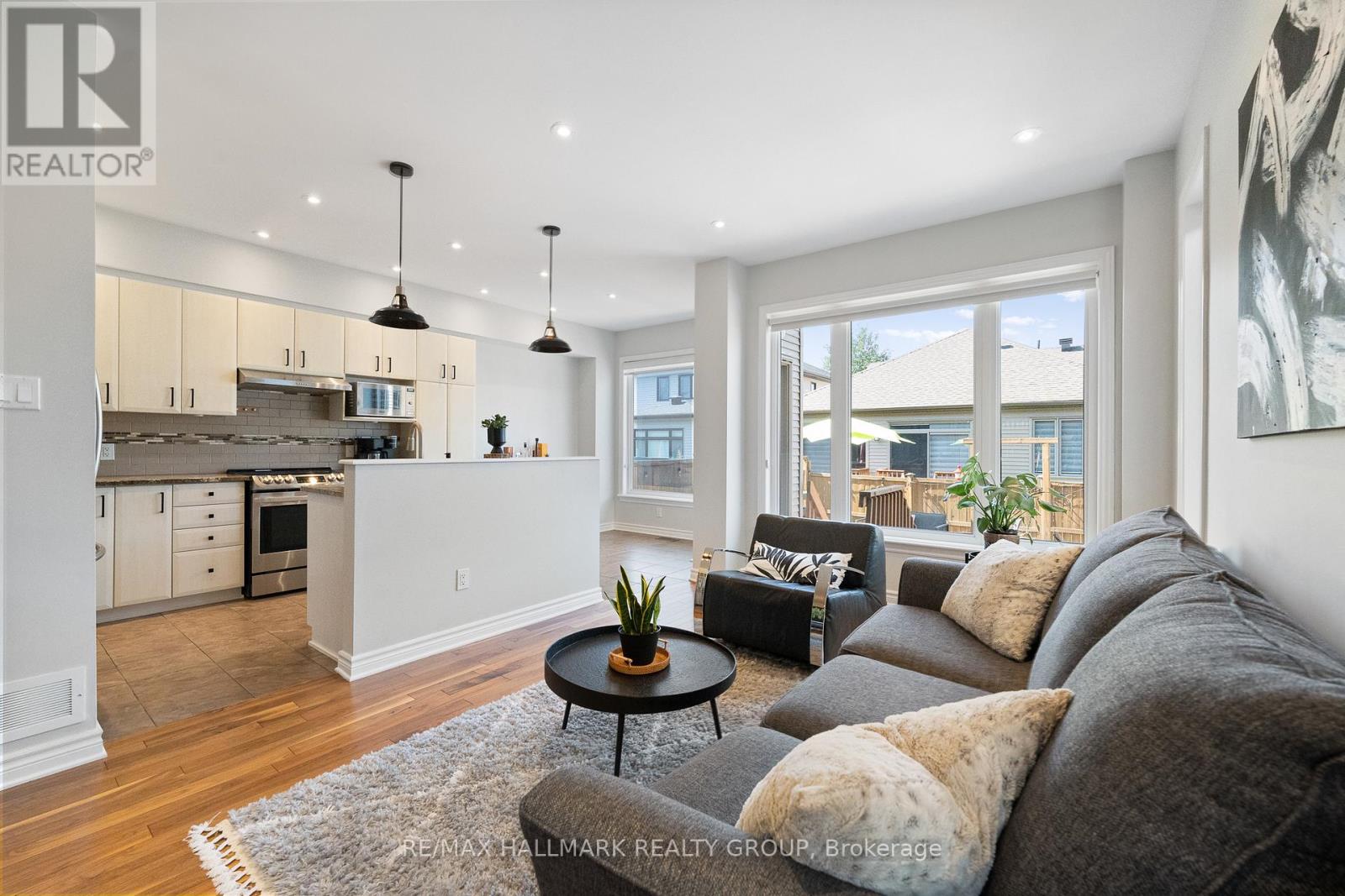 735 Morningstar Way, Ottawa, Ontario  K1W 0G6 - Photo 11 - X12962534