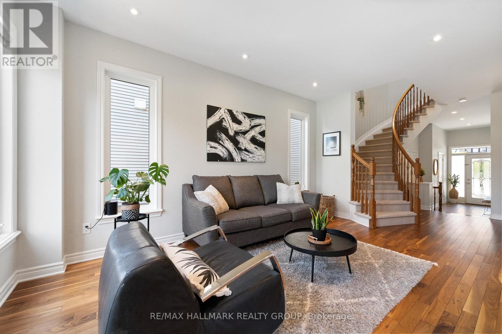 735 Morningstar Way, Ottawa, Ontario  K1W 0G6 - Photo 12 - X12962534