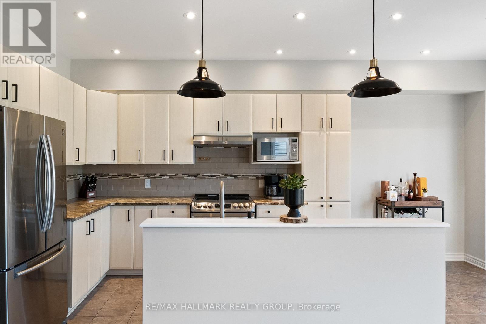 735 Morningstar Way, Ottawa, Ontario  K1W 0G6 - Photo 14 - X12962534